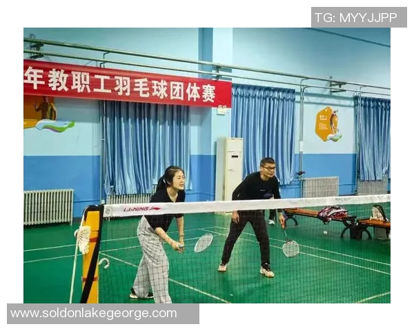深圳羽毛球队意识争议引发热议球员表现与团队精神的深层探讨